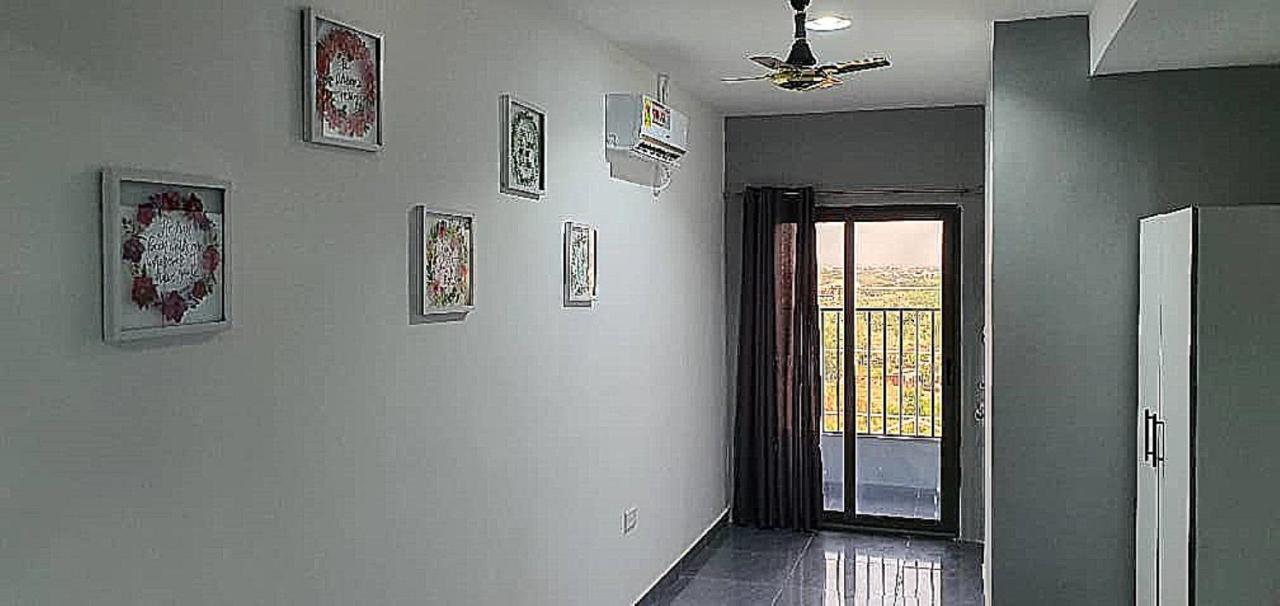 Legon City Mall Short Stay Apartments For Business And Vacation - East Legon Акра Екстериор снимка